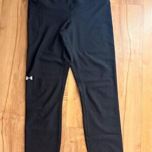 Under Armour black leggings #activewear